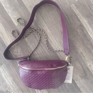 Most Wanted MW Woman’s Fanny Pack Belt Bag Purse Burgundy NWT